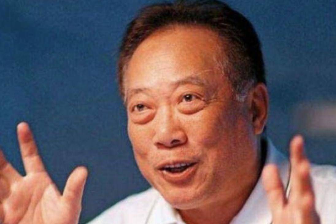 落家族内斗中亏40亿最后败给了红颜祸水九游会·j9网站“一代鞋王”达芙妮没(图7)