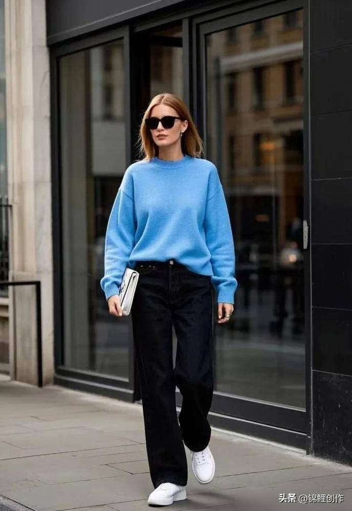 穿搭还是配运动鞋最时髦j9九游会登录松弛感(图8)